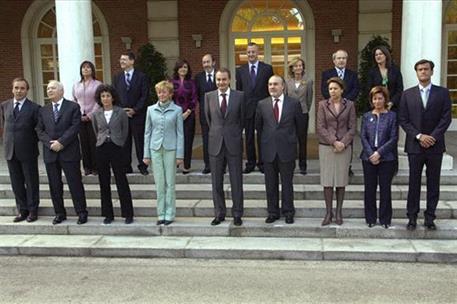 21/04/2006. 34Eighth legislature (3). Group photo of the government of José Luis Rodríguez Zapatero following the cabinet reshuffle announce...